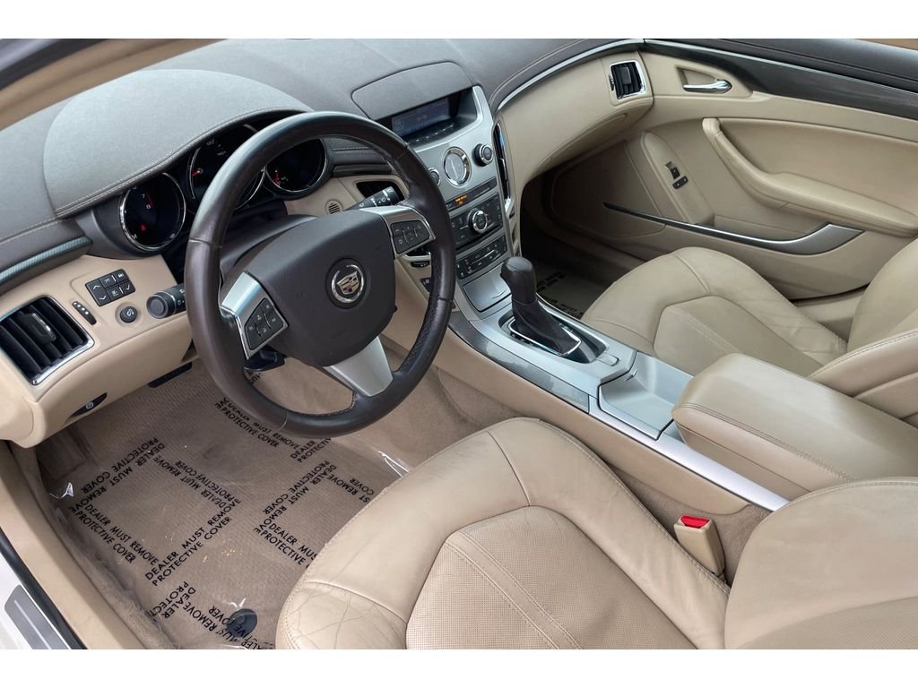 Used 2013 White Diamond Tricoat Cadillac Luxury image 9