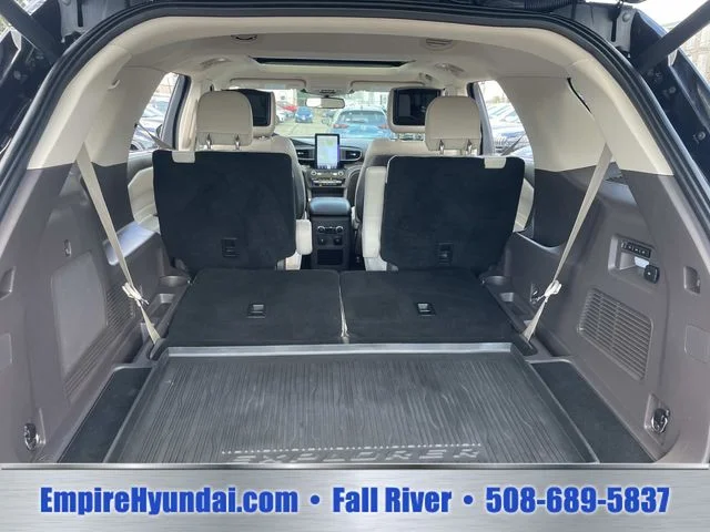 Used 2020 Black Ford Platinum image 7
