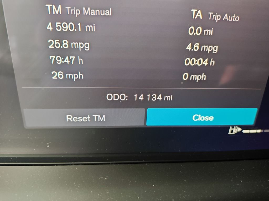 Used 2024 Blue Volvo B5 Plus Dark Theme image 19