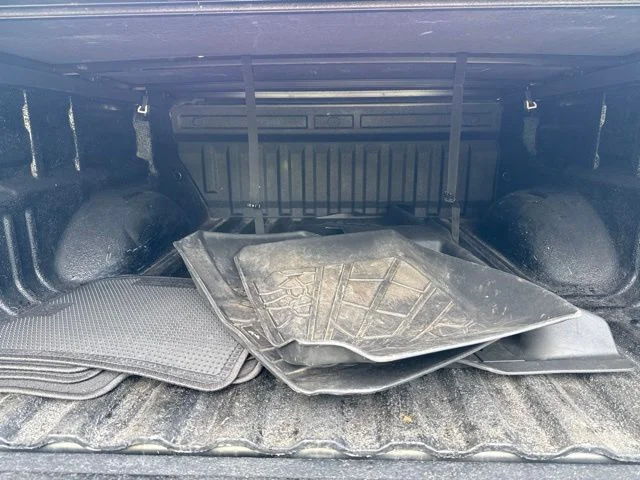 Certified Used 2018 Green Chevrolet Work Truck image 17