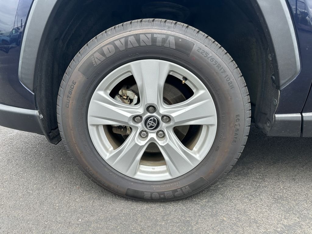 Used 2020 Blue Toyota XLE image 12