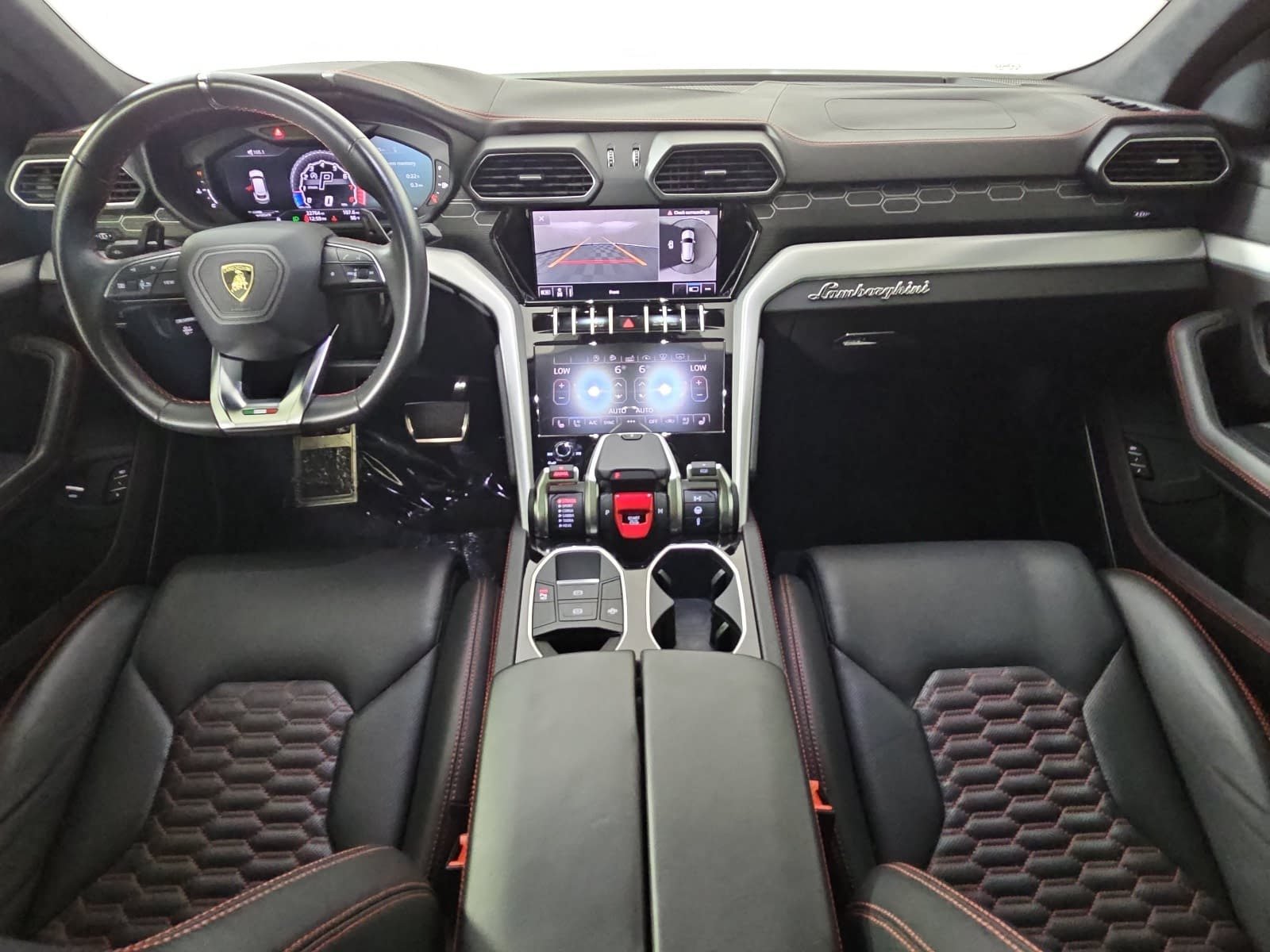 2020 Lamborghini Urus Base - Photo 11