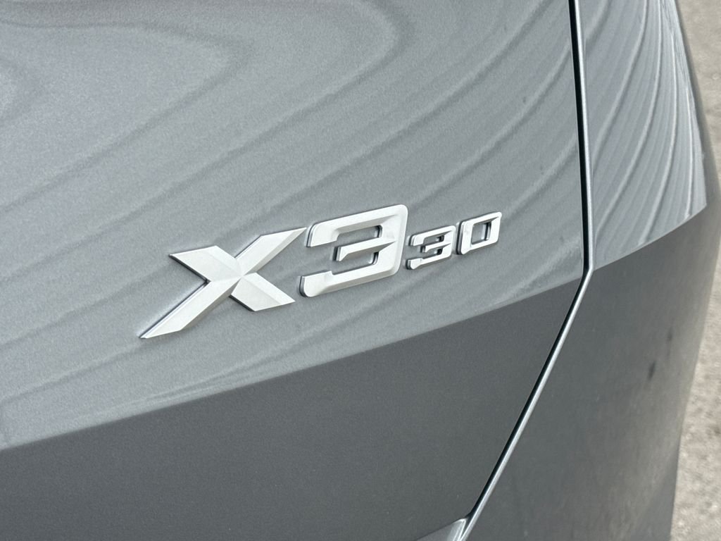 New 2026 Skyscraper Grey Metallic BMW 30 xDrive image 10