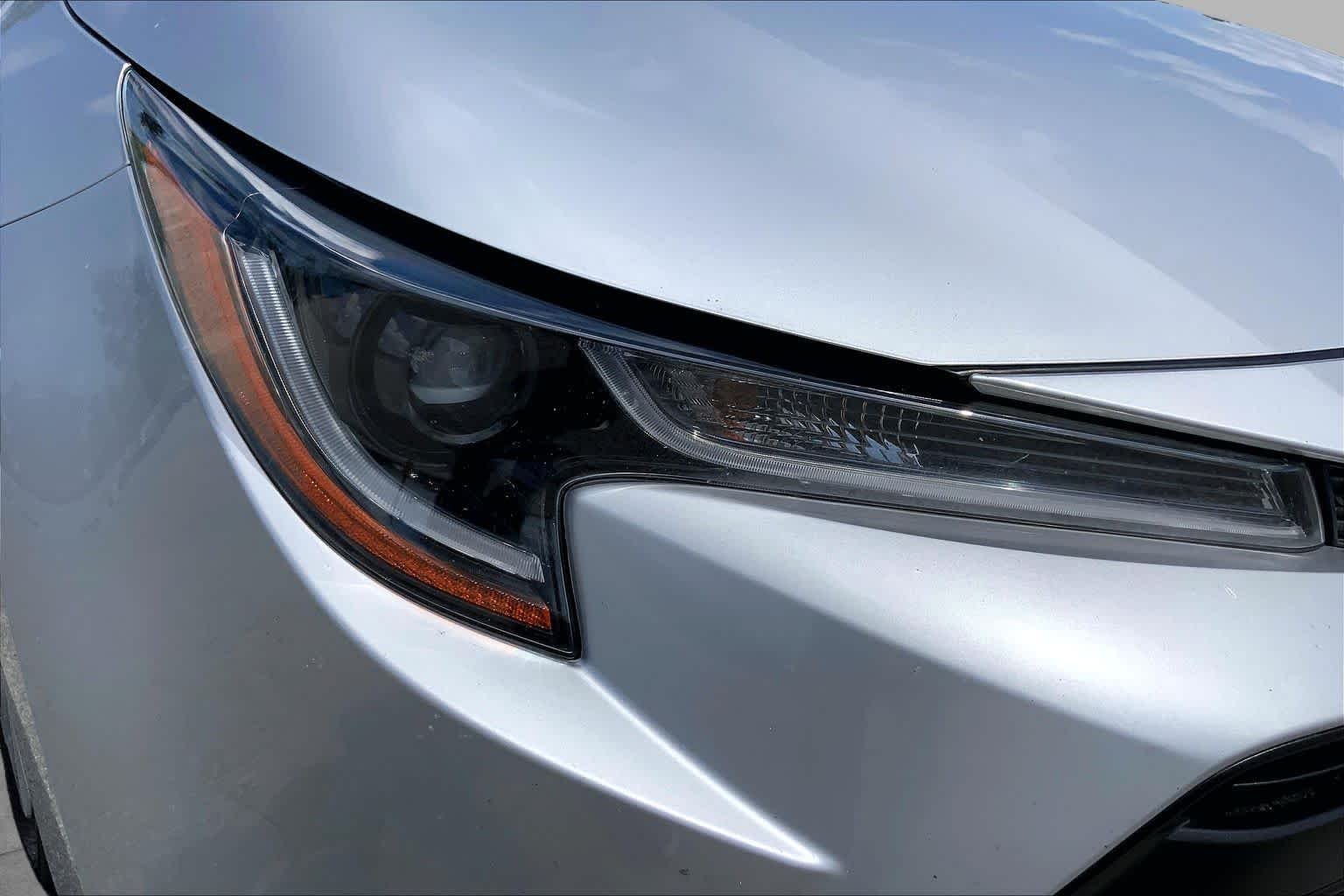 Used 2023 Classic Silver Metallic Toyota LE image 27
