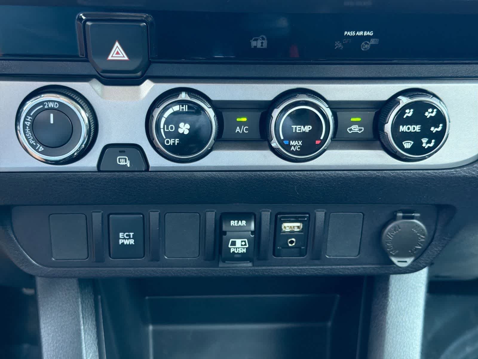 Used 2018 Blazing Blue Pearl Toyota SR5 image 31