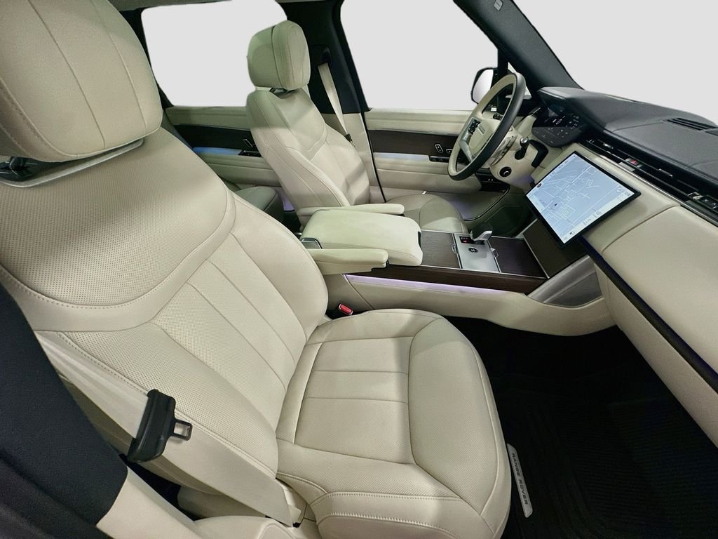 Certified Used 2025 White Land Rover SE image 29