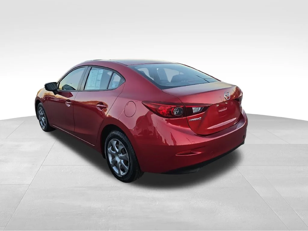 Used 2014 Red Mazda i Sport image 4
