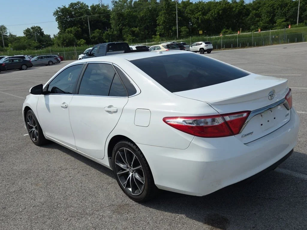 Used 2017 White Toyota XSE image 4