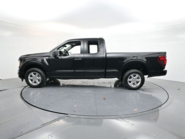 New 2026 Black Ford XLT image 4