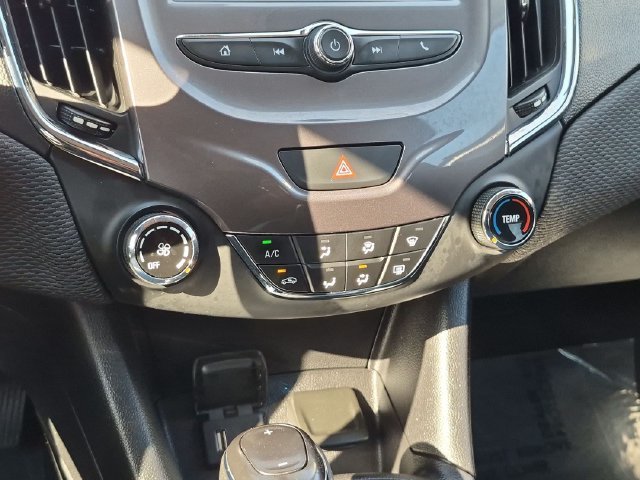 Used 2017 White Chevrolet LT image 20