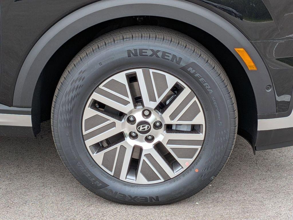 New 2026 Black Hyundai SEL Premium 7P image 9