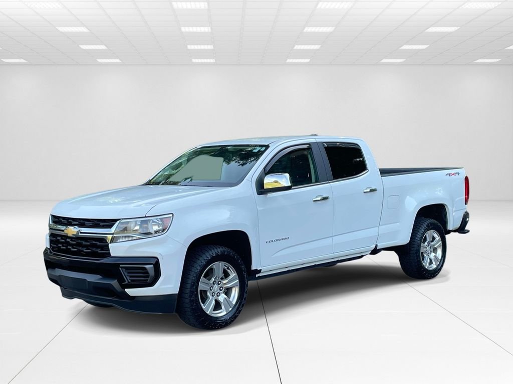 Used 2022 White Chevrolet LT image 3