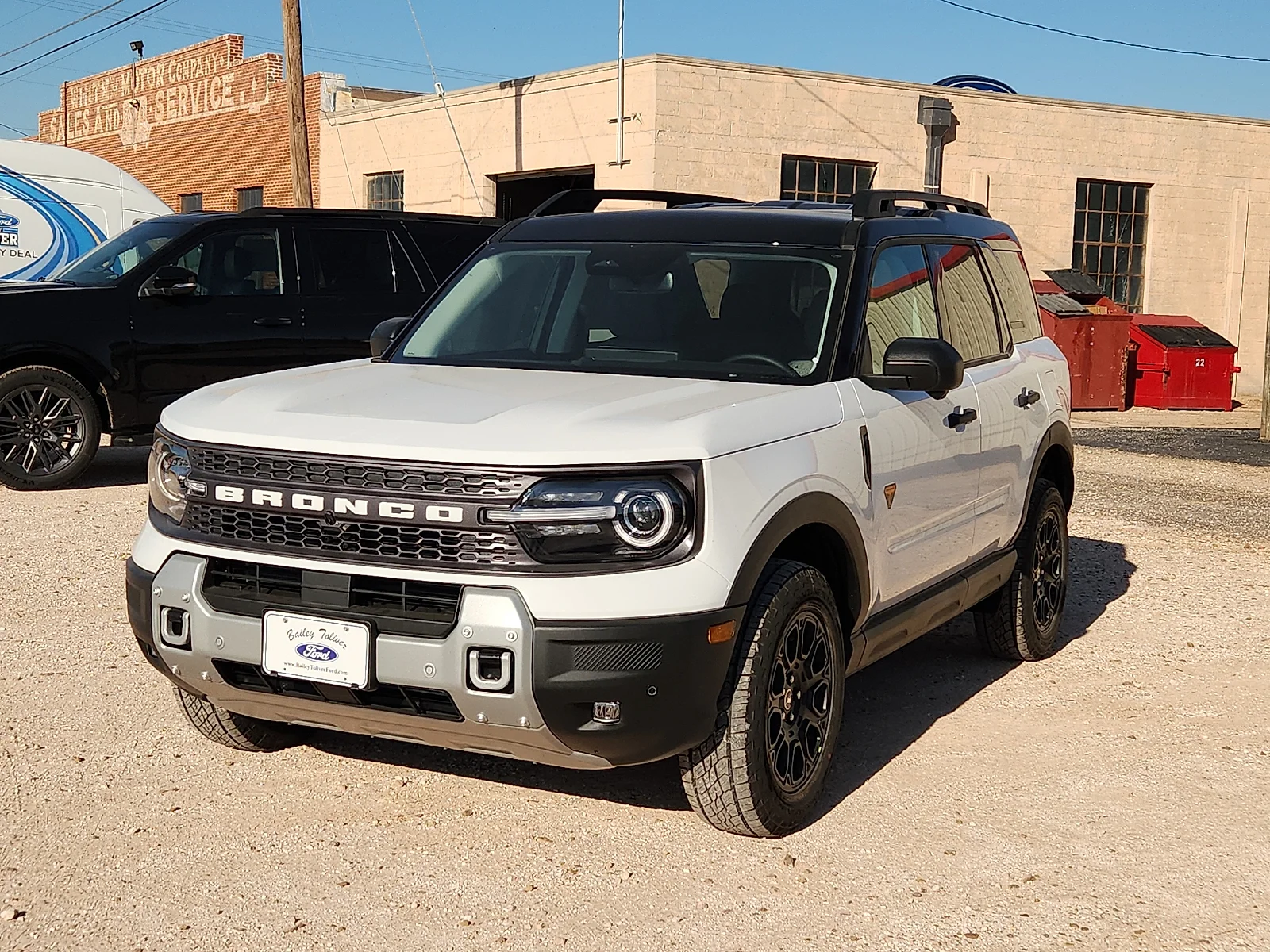 New 2026 Oxford White Ford Badlands image 3