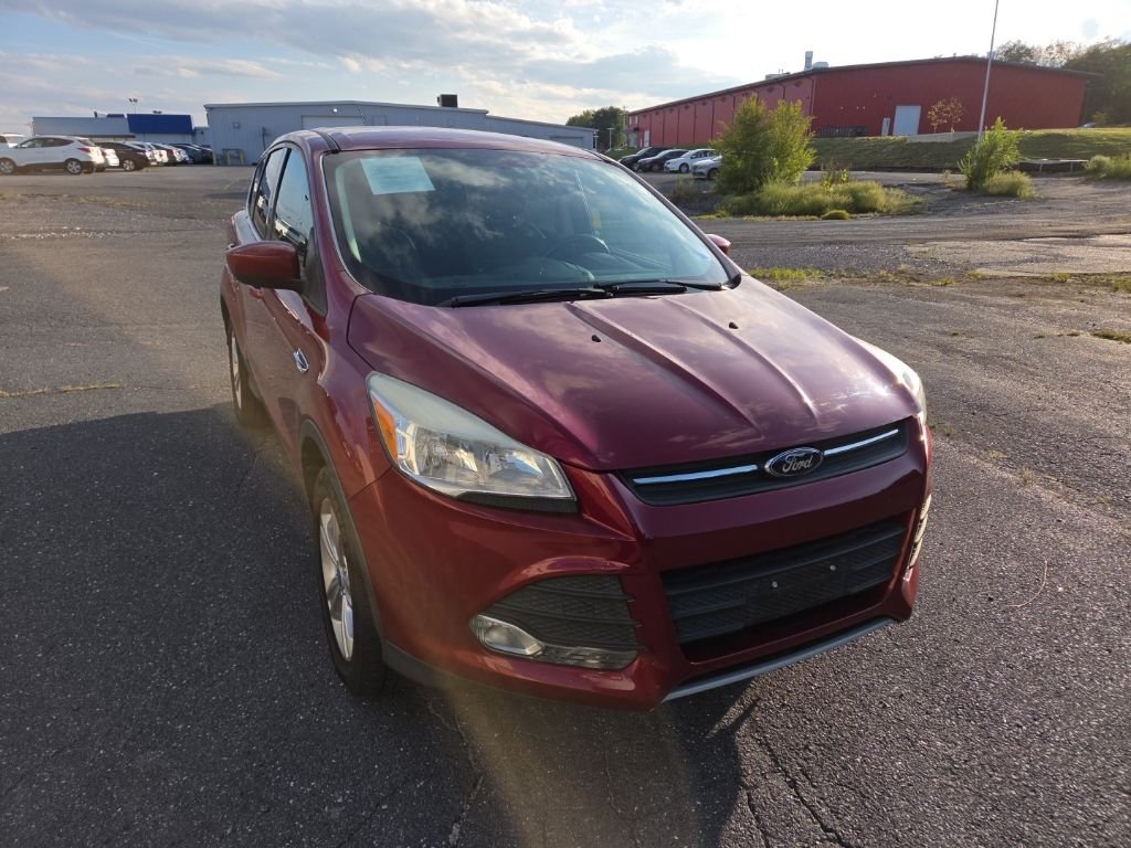 Used 2013 Red Ford SE image 23