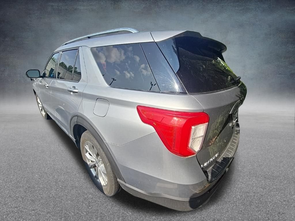 Used 2021 Silver Metallic Ford Limited image 5