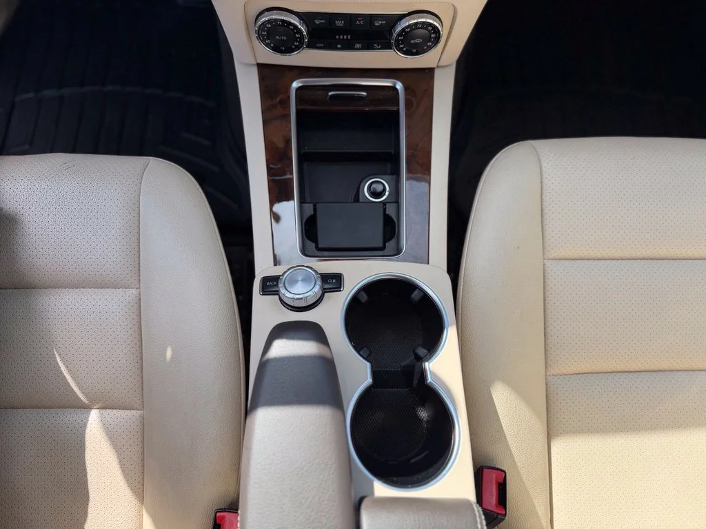 Used 2014 White Mercedes-Benz GLK 250 image 30