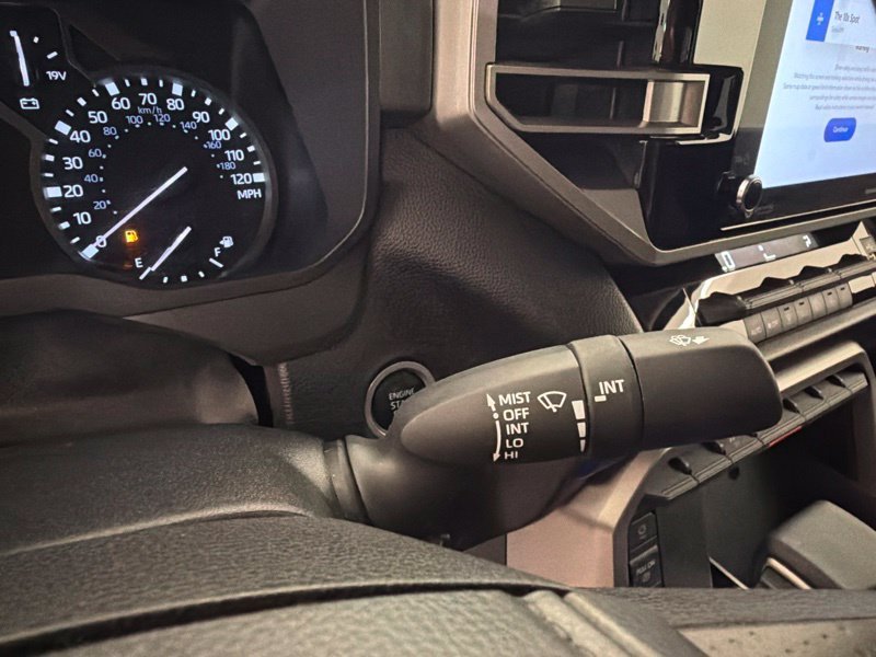 Used 2022  Toyota SR5 image 24