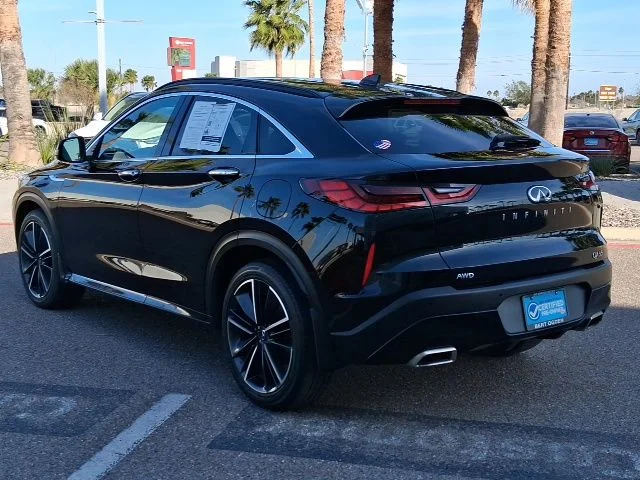 Used 2023 Black INFINITI LUXE image 4