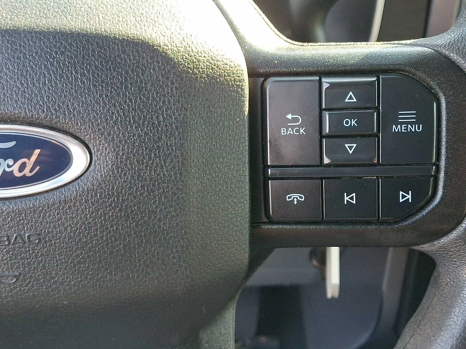 Used 2023 Iconic Silver Metallic Ford XLT image 22