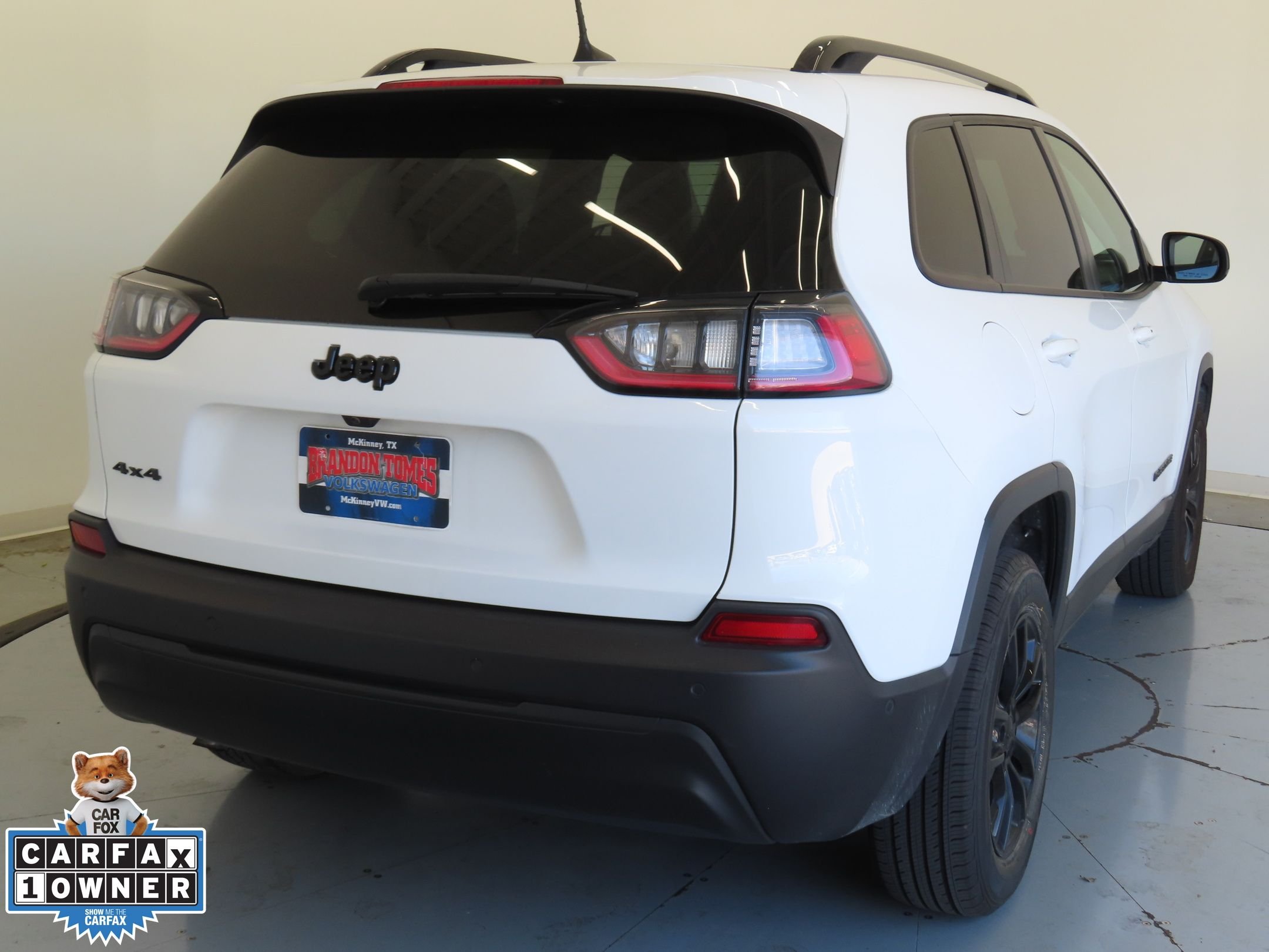 2023 Jeep Cherokee Lux Altitude photo 3