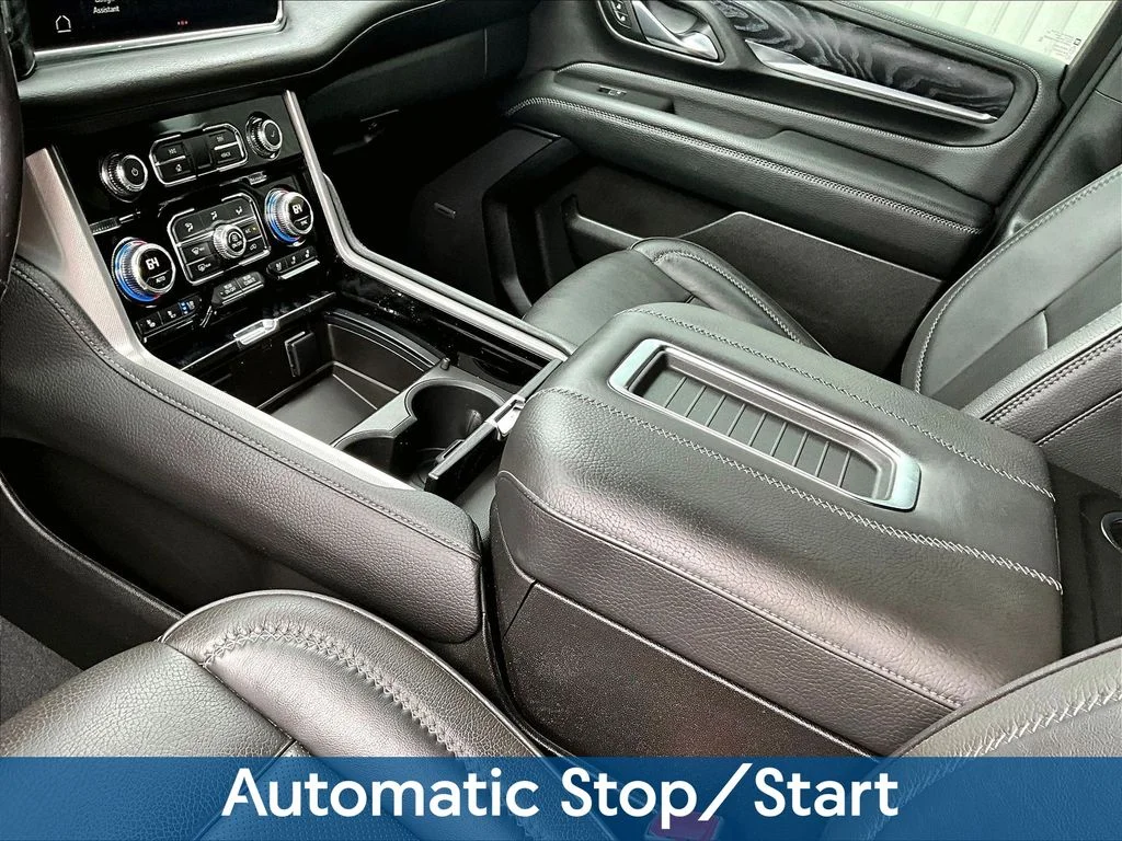 Used 2022 Green GMC Denali image 23