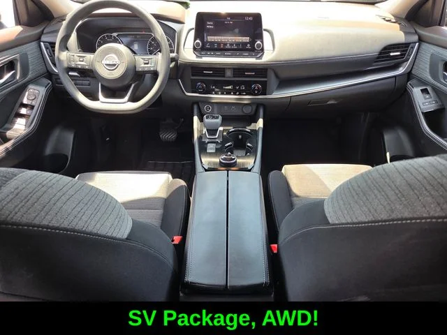 Used 2023 Silver Nissan SV image 13