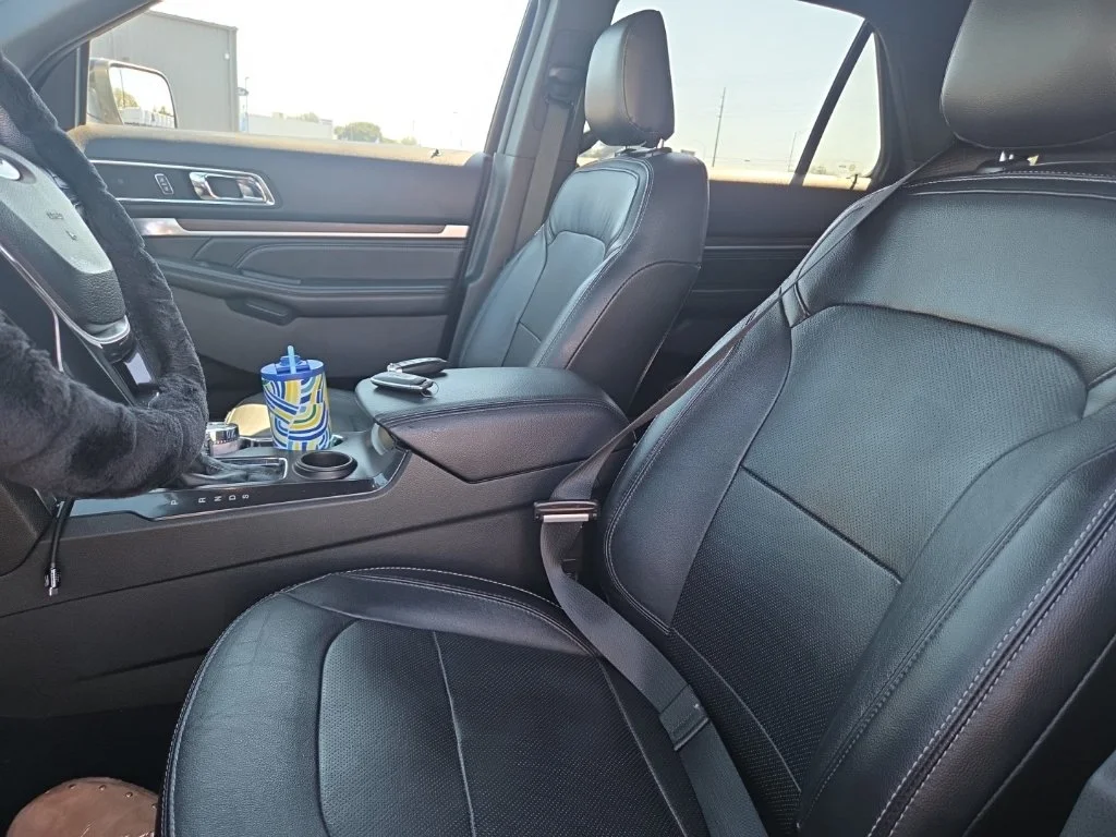 Used 2019 Black Ford Limited image 30