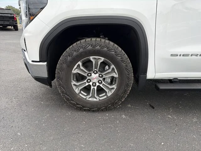 New 2026 Summit White GMC Pro image 31