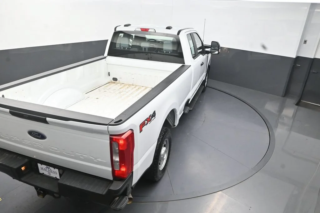 Used 2023 White Ford XL image 19