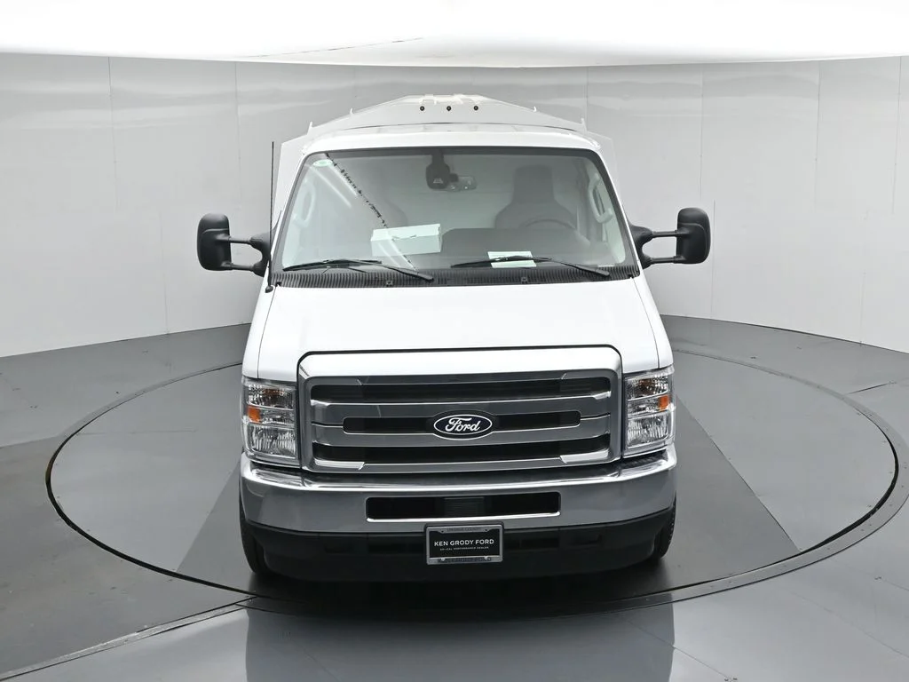 New 2026 White Ford Base image 37