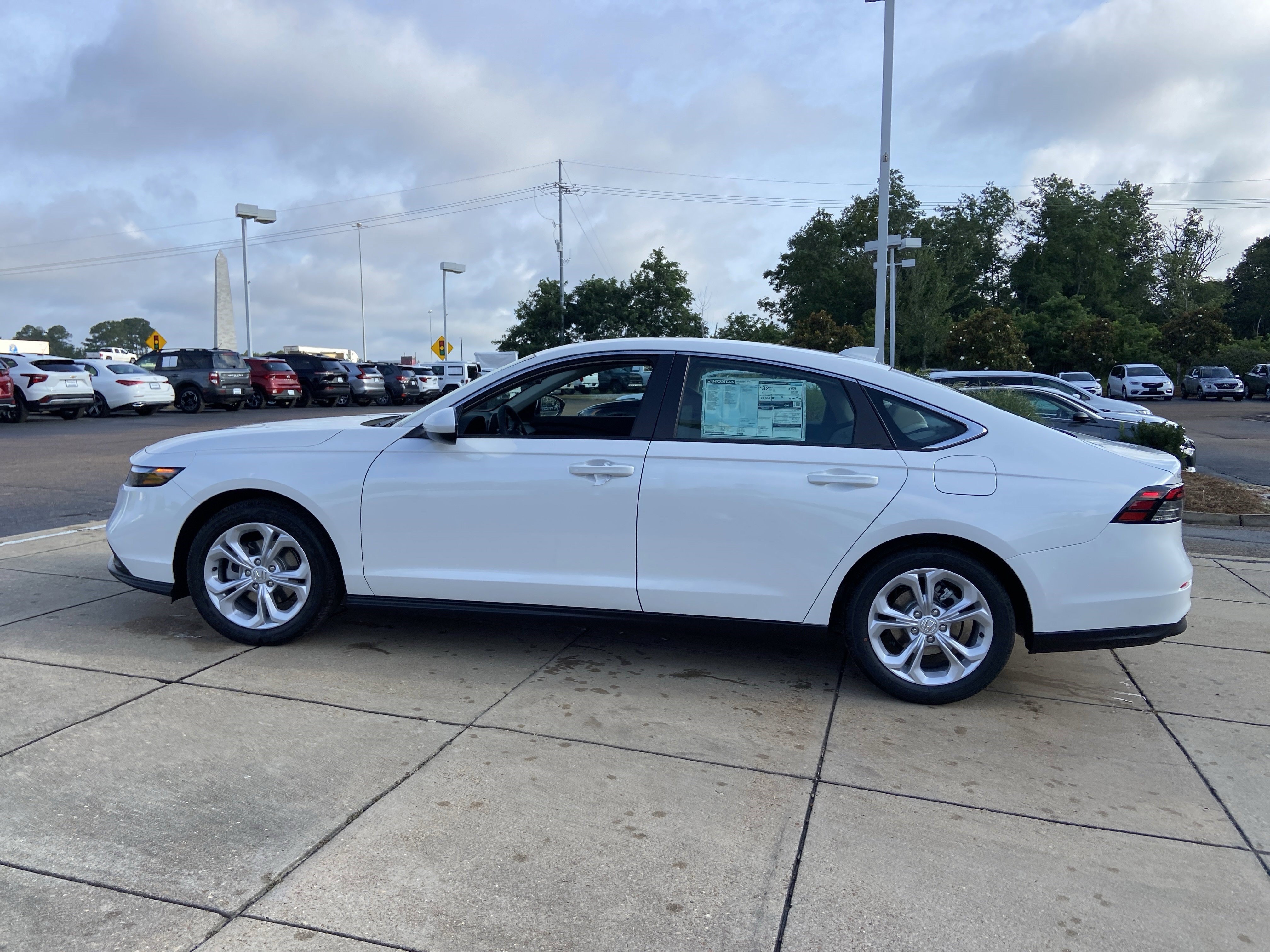 New 2026 Platinum White Pearl Honda LX image 6