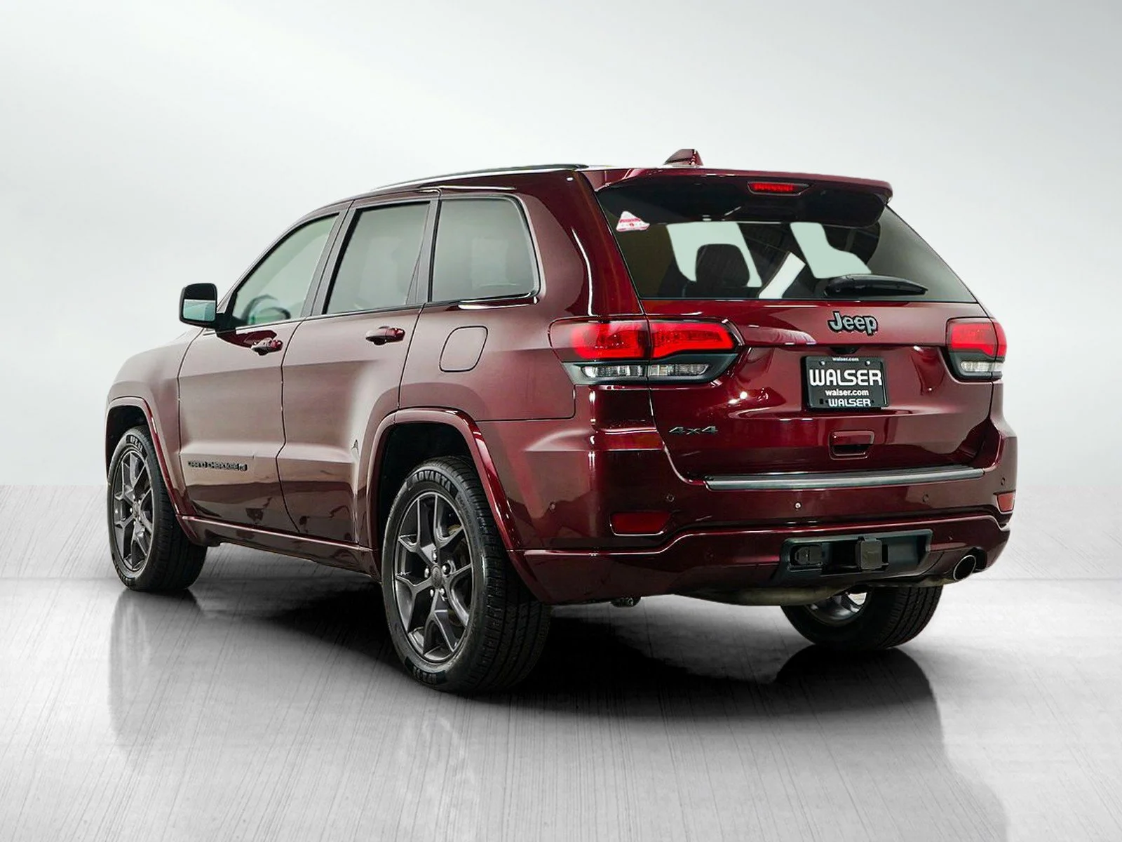 Used 2021 Velvet Red Pearlcoat Jeep Limited image 4