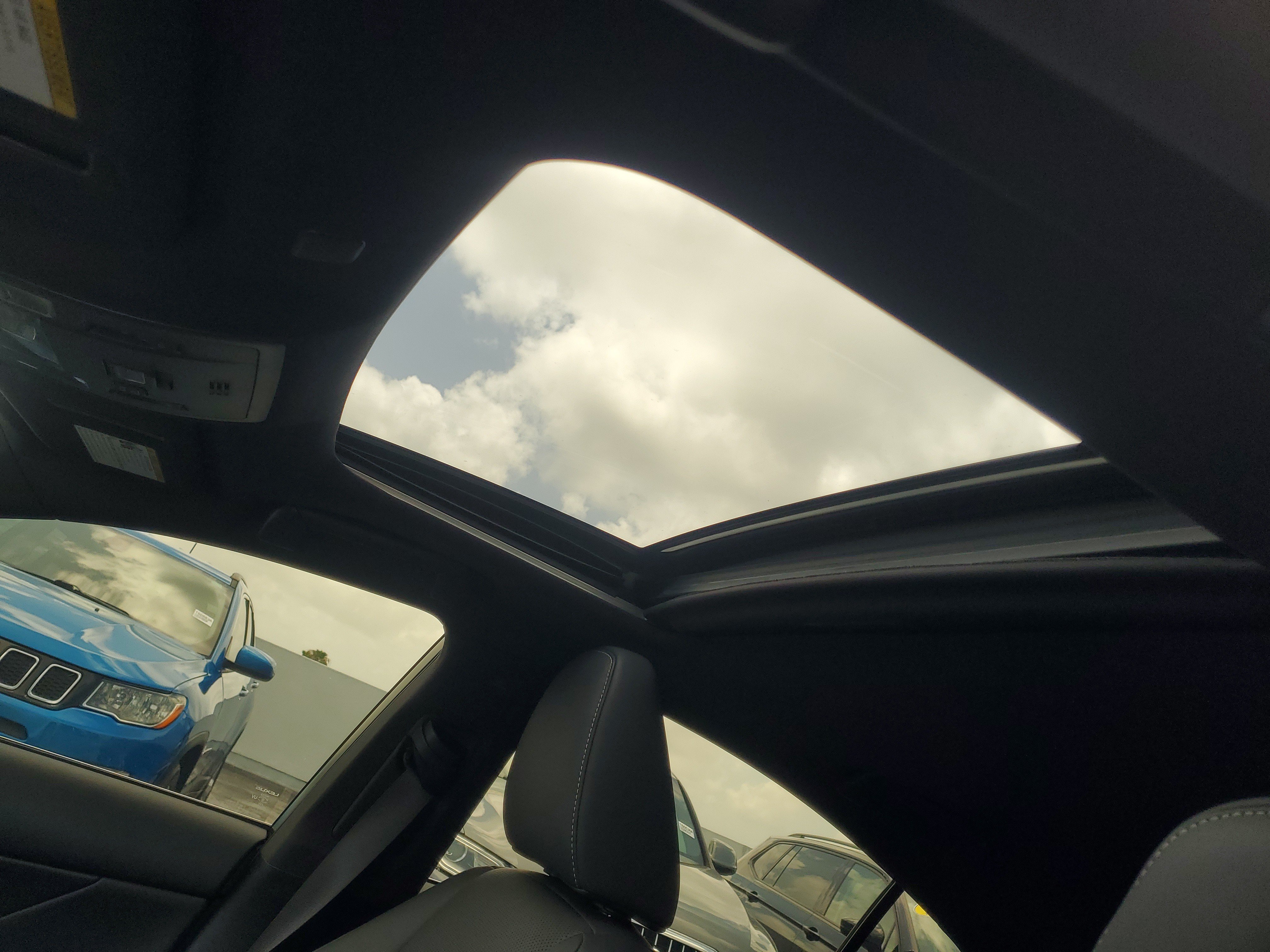 Used 2025 White Pearl Lexus IS 300 image 17