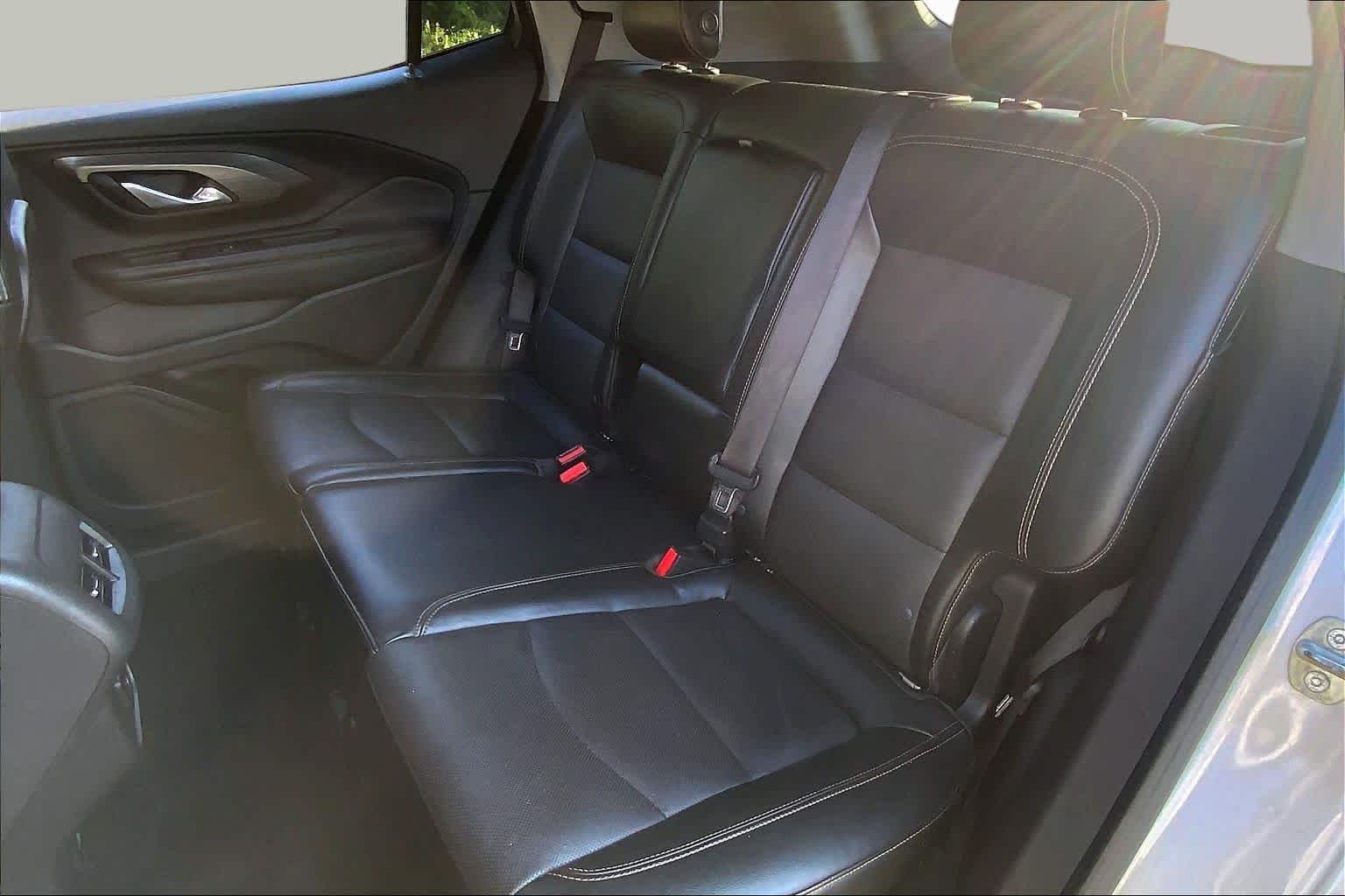 Used 2018 Quicksilver Metallic GMC SLT image 20