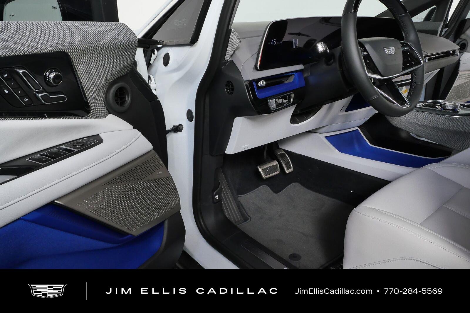 2027 Cadillac OPTIQ Luxury - Photo 8