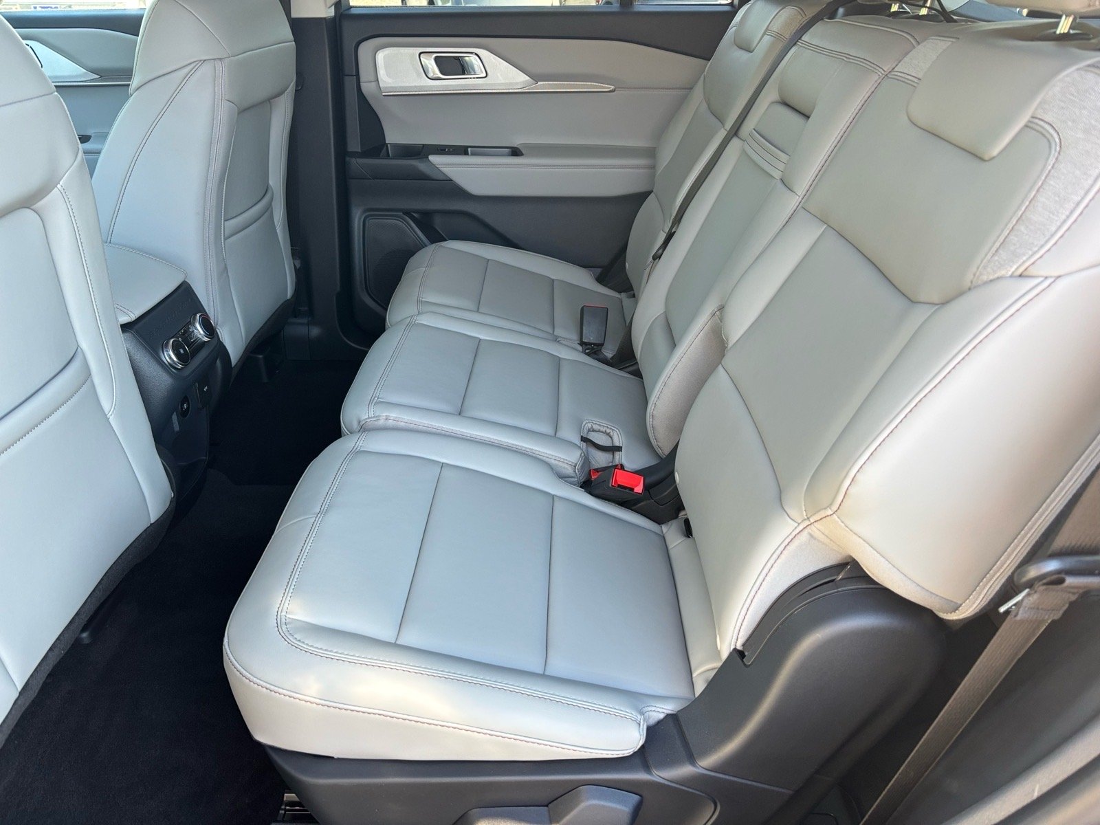 New 2026 Vapor Blue Metallic Ford Active image 11