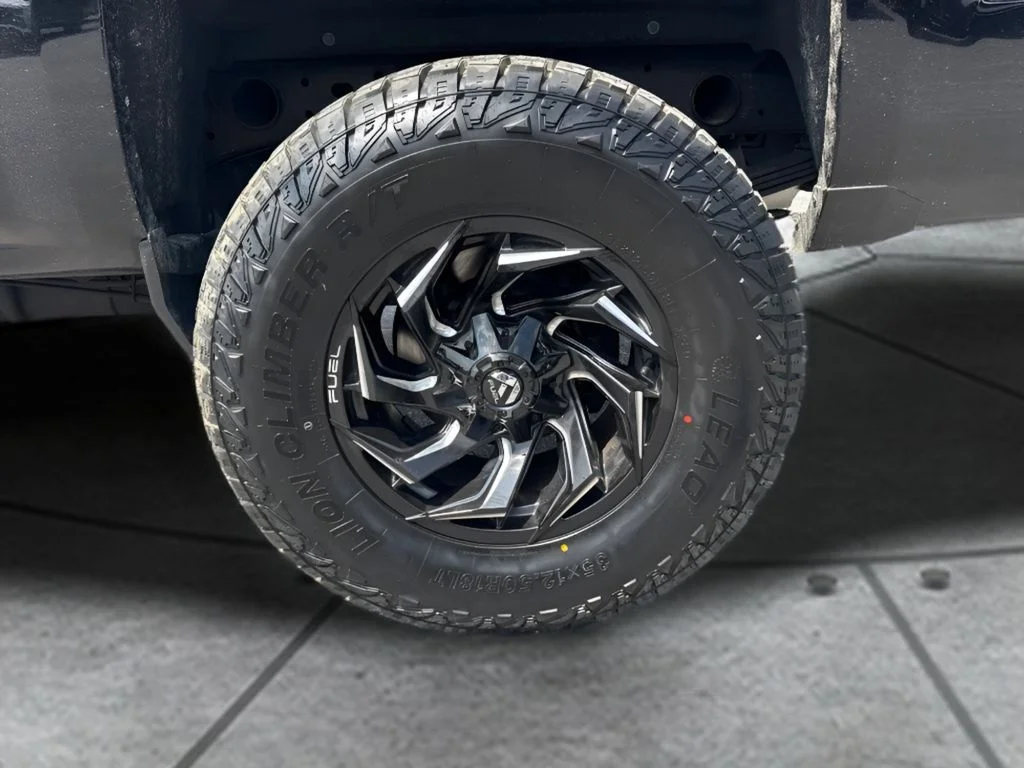 Used 2018 Black Chevrolet LTZ image 21