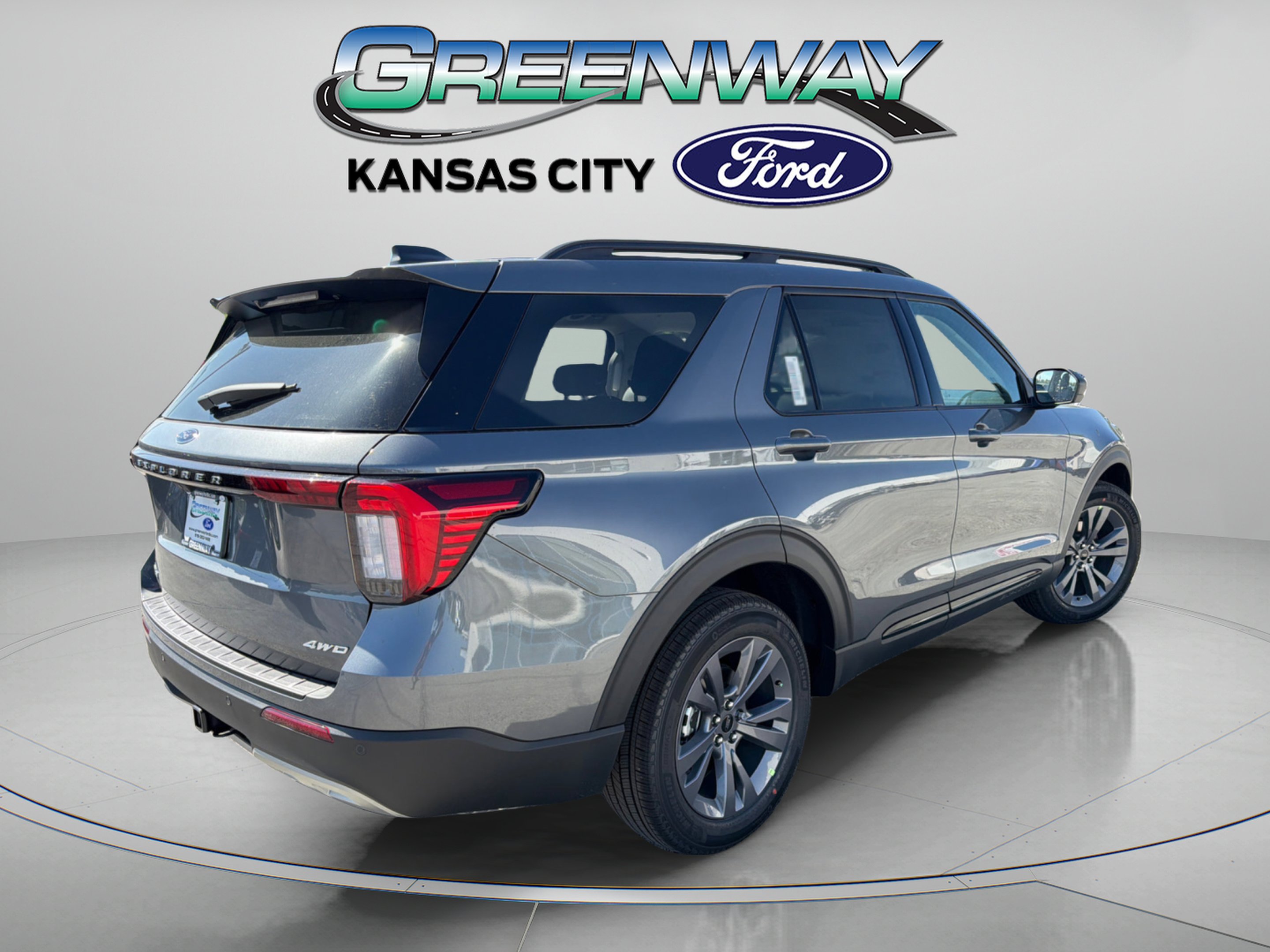 Used 2026 Carbonized Gray Metallic Ford Active image 8