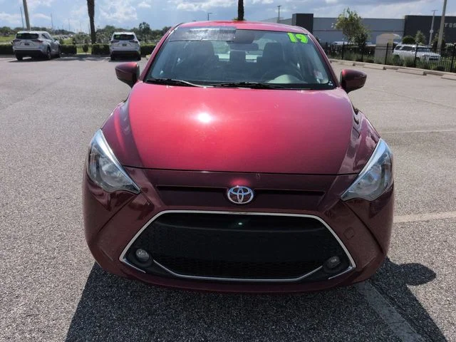 Used 2019  Toyota LE image 9