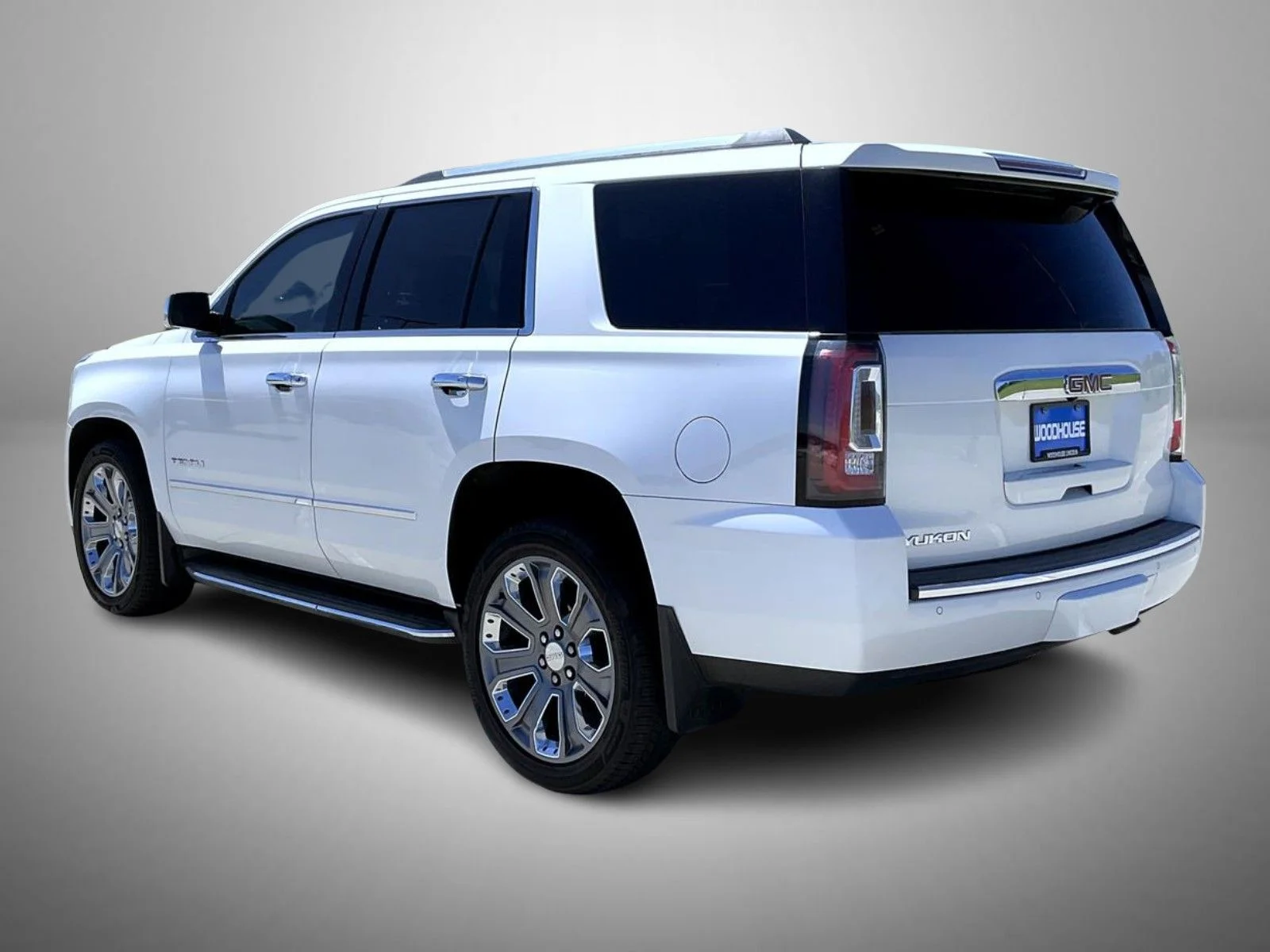 Used 2016 White GMC Denali image 7