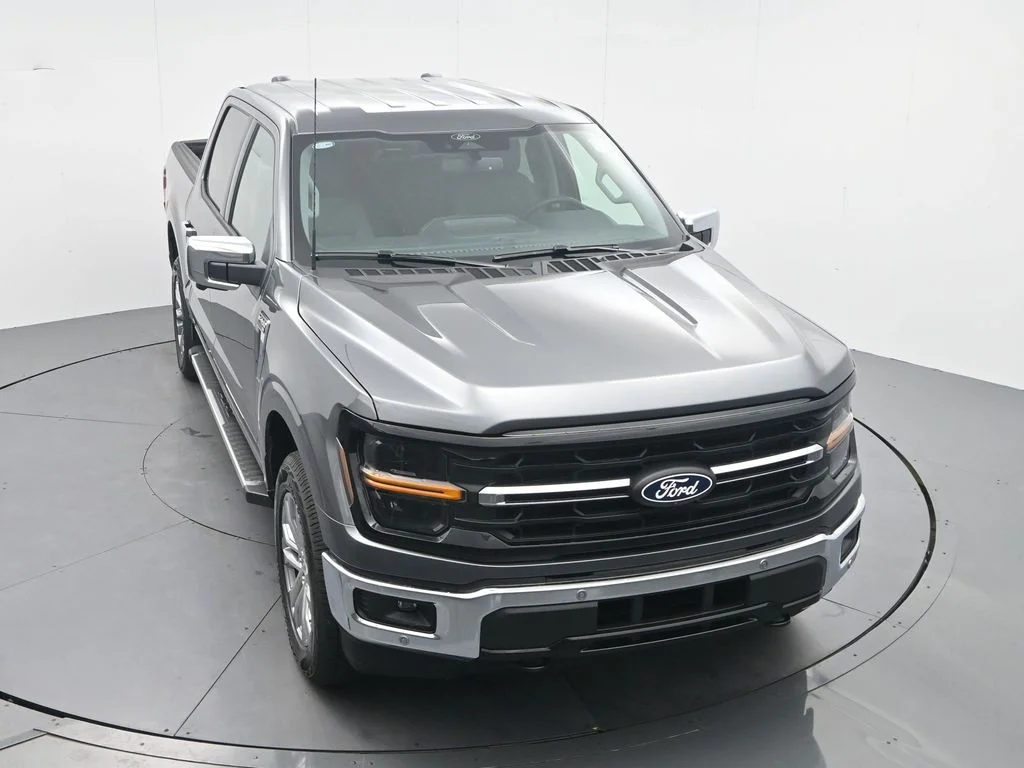 New 2026 Carbonized Gray Metallic Ford XLT image 24