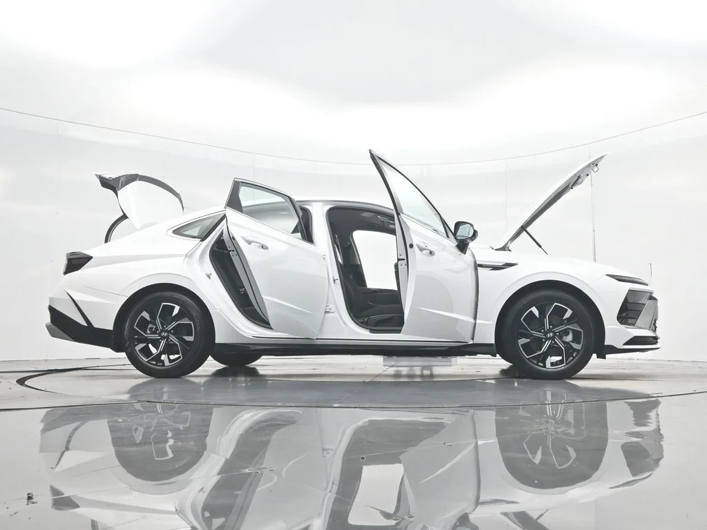 Certified Used 2025 White Hyundai SEL image 58