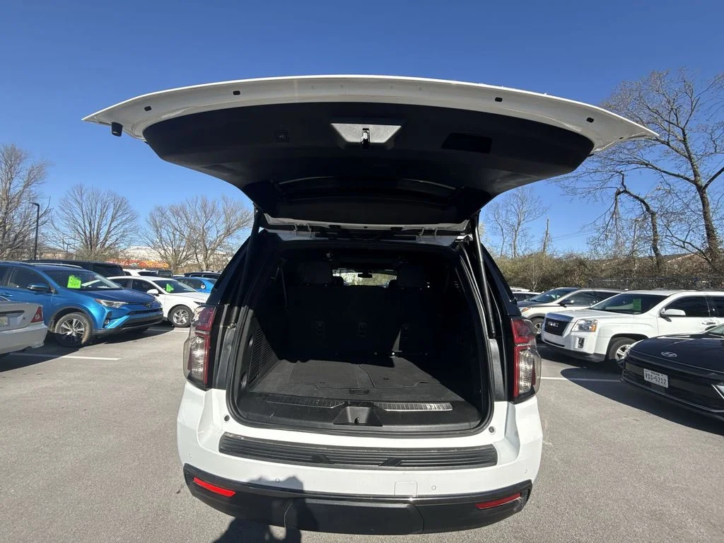 Used 2022 White Chevrolet RST image 24