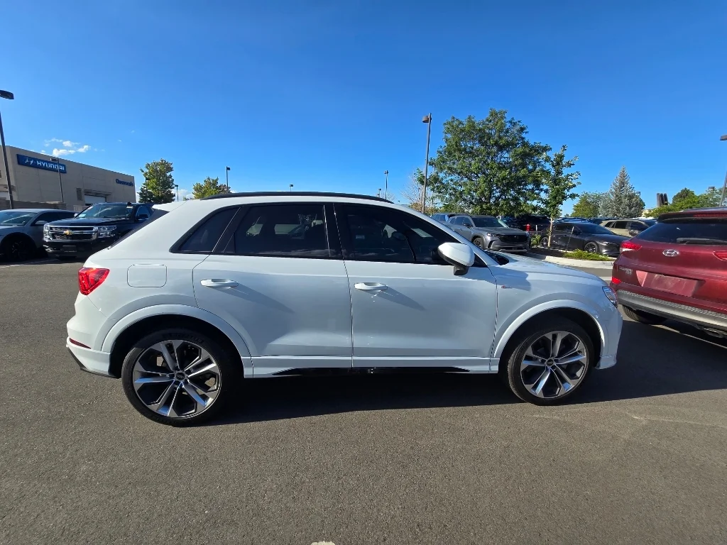 Used 2022 Glacier White Metallic Audi S line Premium Plus image 17