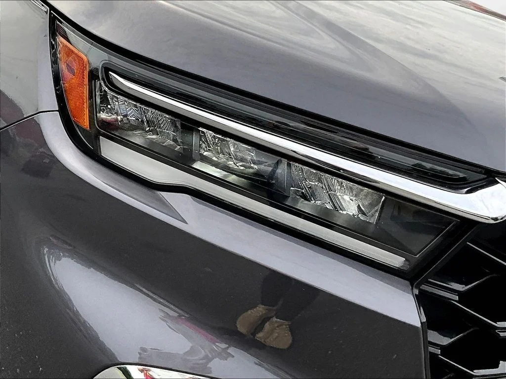 Used 2023 Modern Steel Metallic Honda Touring image 33