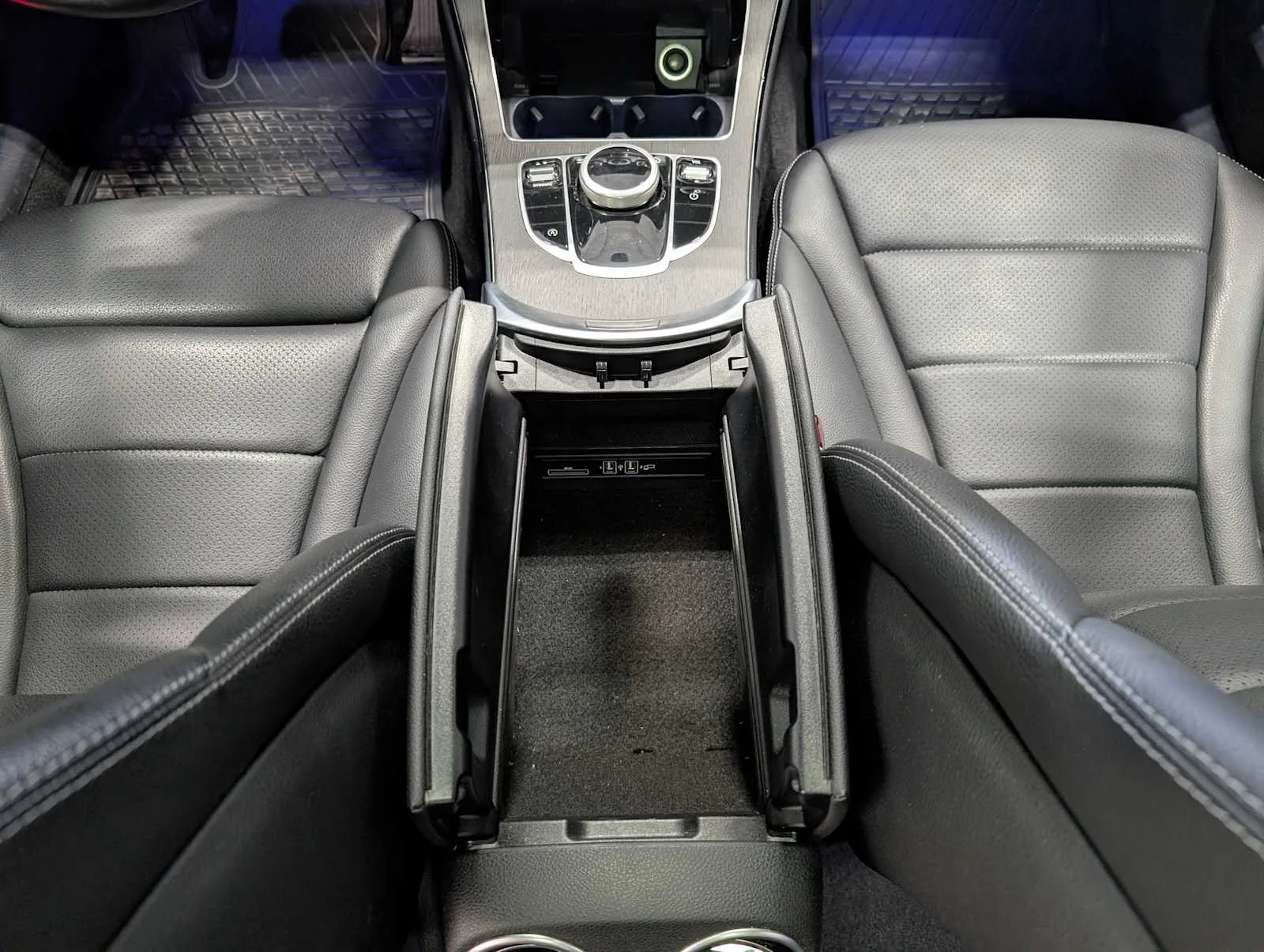 Used 2021 Selenite Grey Metallic Mercedes-Benz C 300 image 21