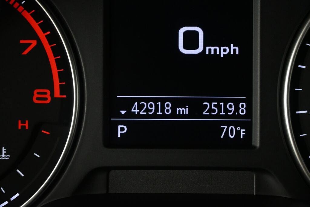 Used 2018 Brilliant Black Audi Premium image 12