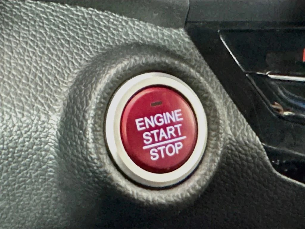 Used 2016 Black Honda EX-L image 19