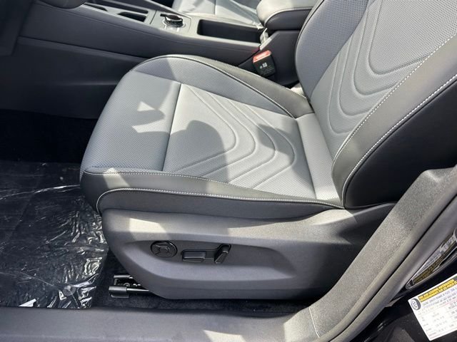 New 2026 Deep Black Pearl Volkswagen 2.0T SE image 25
