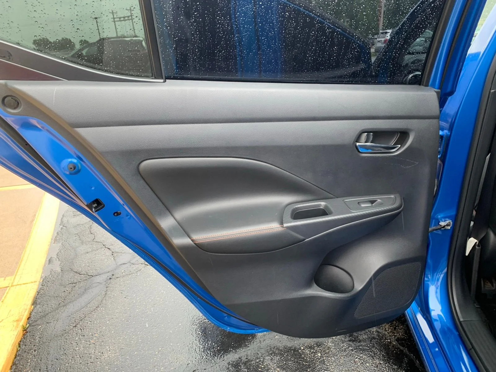 Used 2020 Blue Nissan 1.6 SR image 14